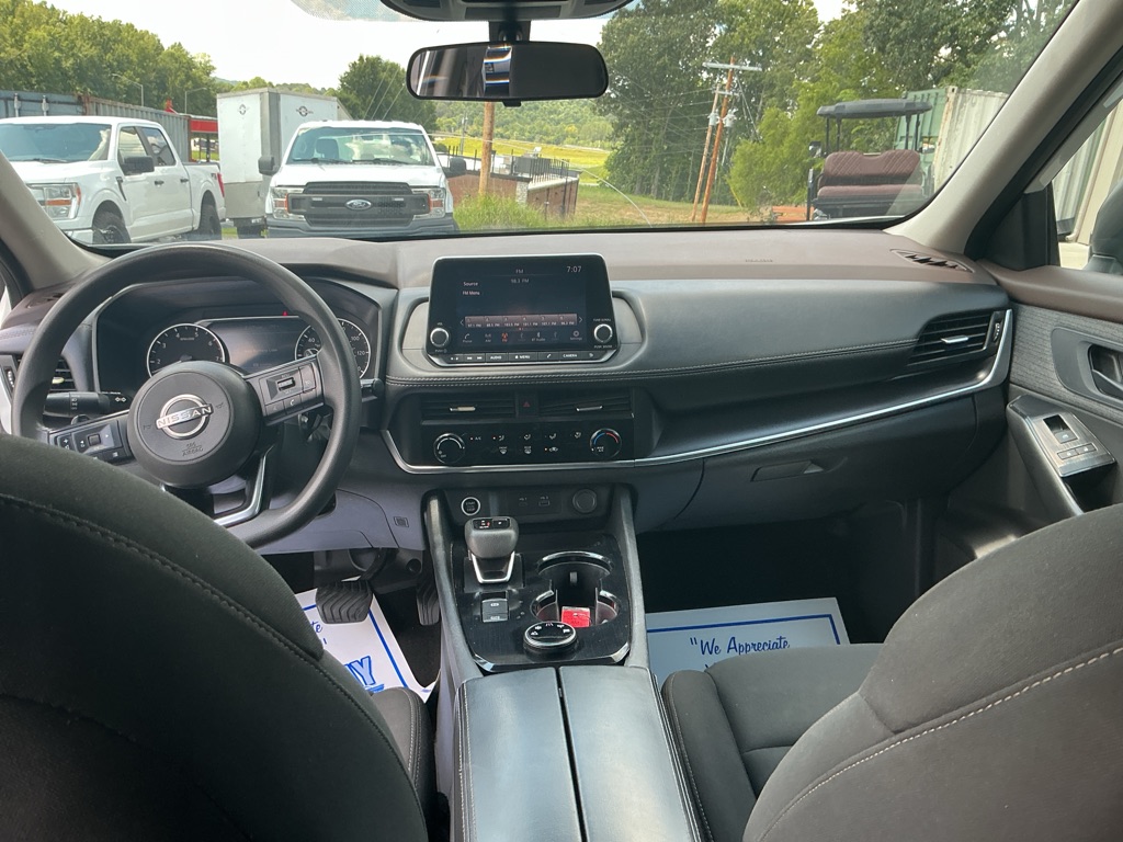 Photo 12 of this NISSAN ROGUE