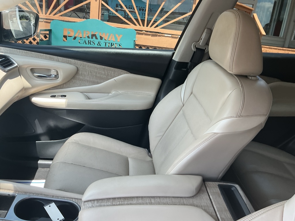 Photo 10 of this NISSAN MURANO