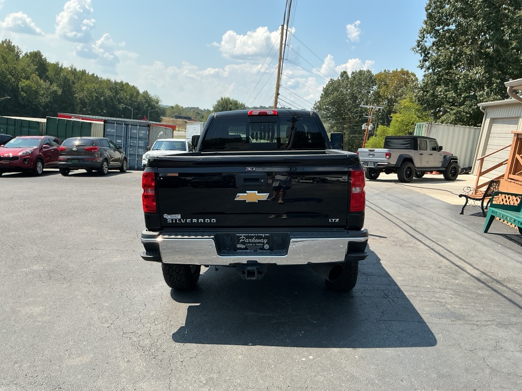 Photo 7 of this CHEVROLET SILVERADO 2500H