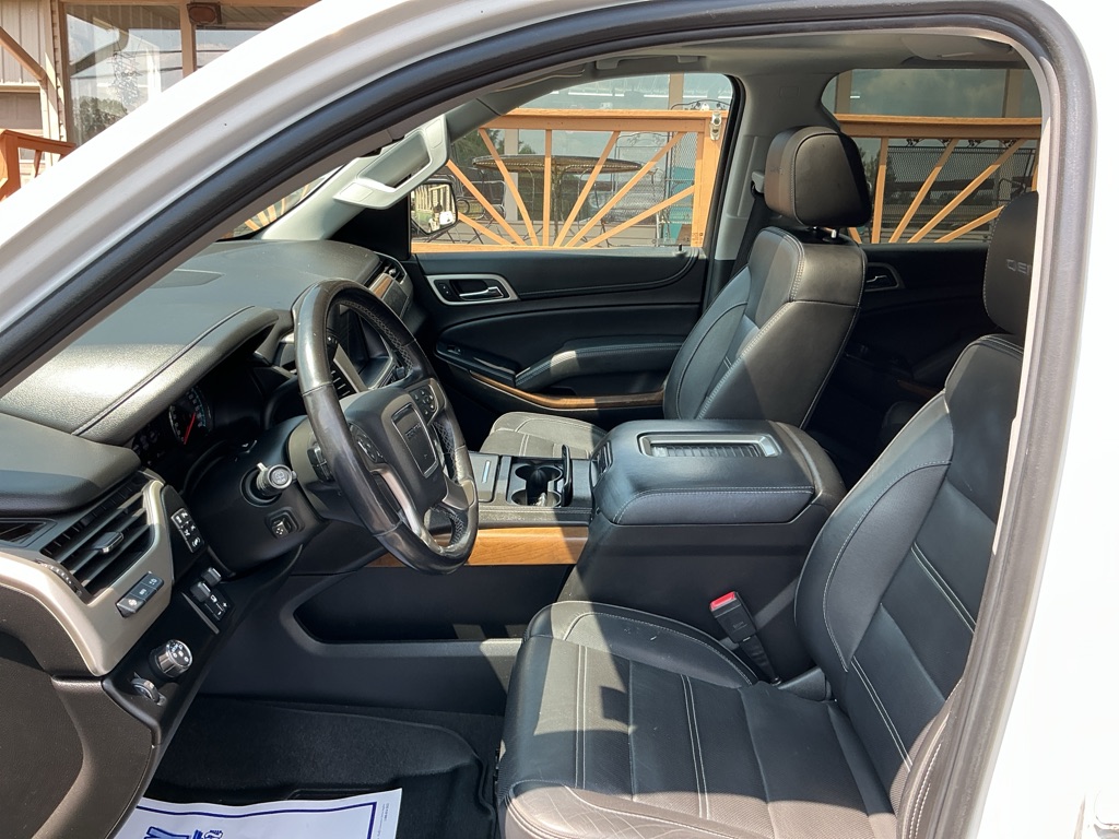 Photo 11 of this GMC YUKON XL