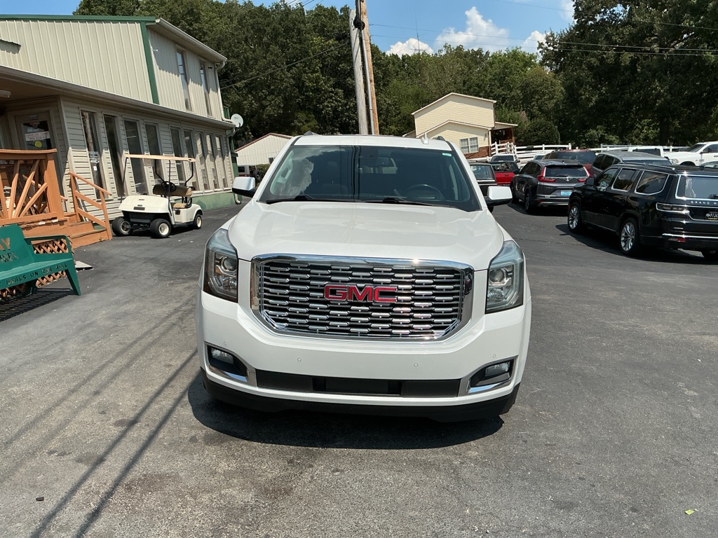 Photo 3 of this GMC YUKON XL