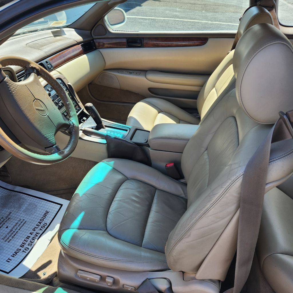 Photo 6 of this LEXUS SC