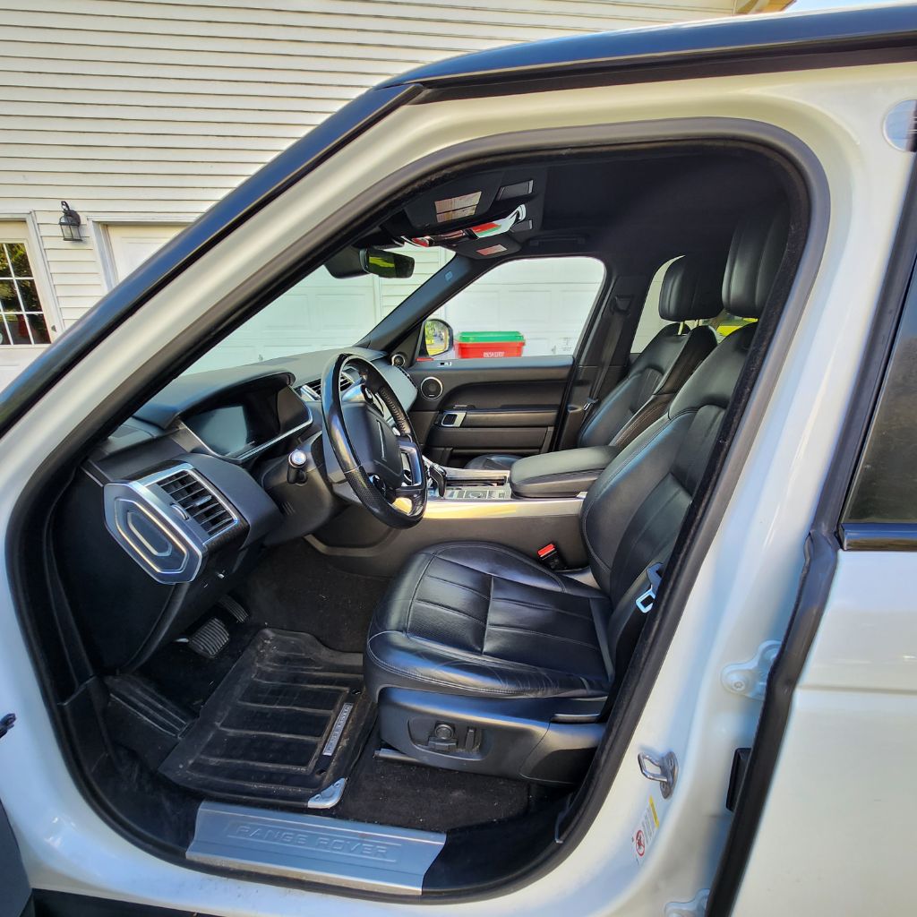 Photo 19 of this LAND ROVER RANGE ROVER SPO