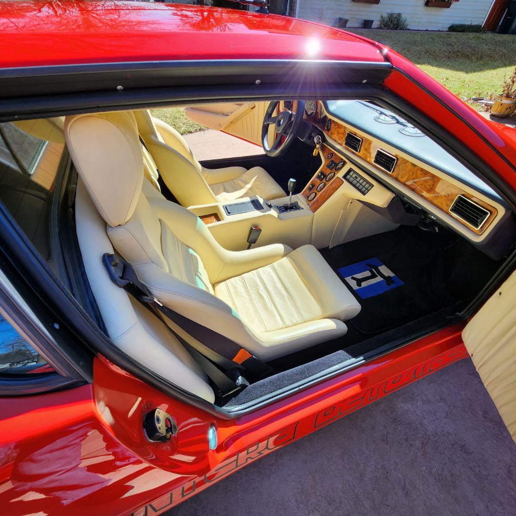 Photo 17 of this DETOMASO PANTERA