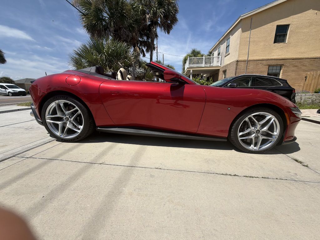 Photo 53 of this FERRARI ROMA SPIDER