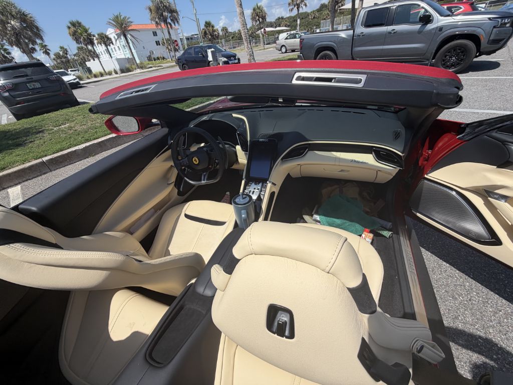 Photo 66 of this FERRARI ROMA SPIDER