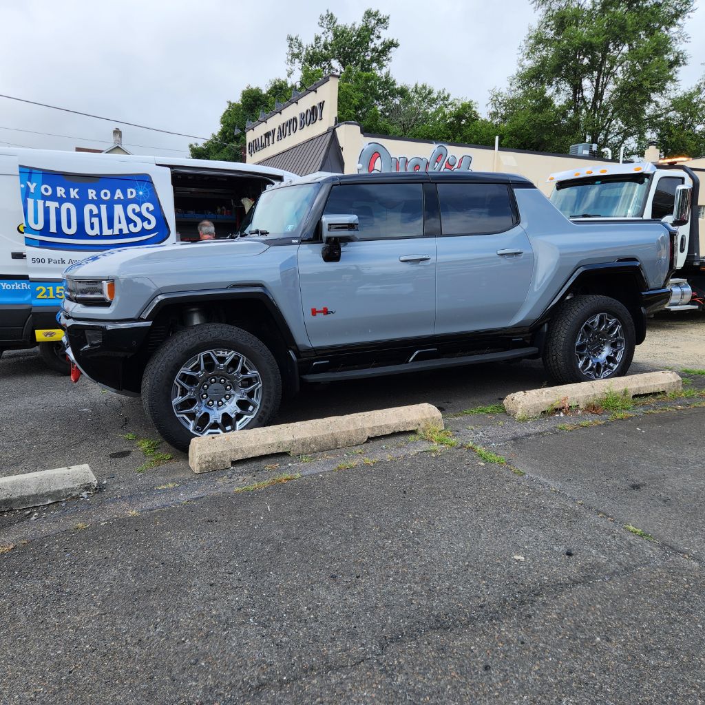 Photo 5 of this GMC HUMMER PICKUP