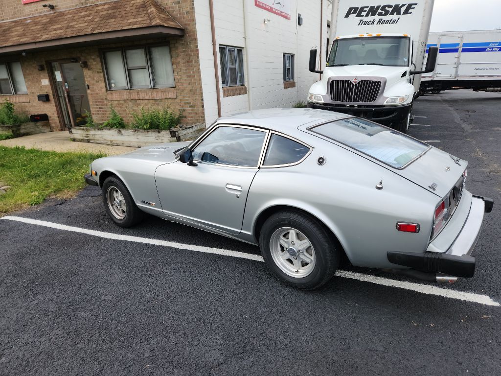 Photo 3 of this DATSUN 280Z