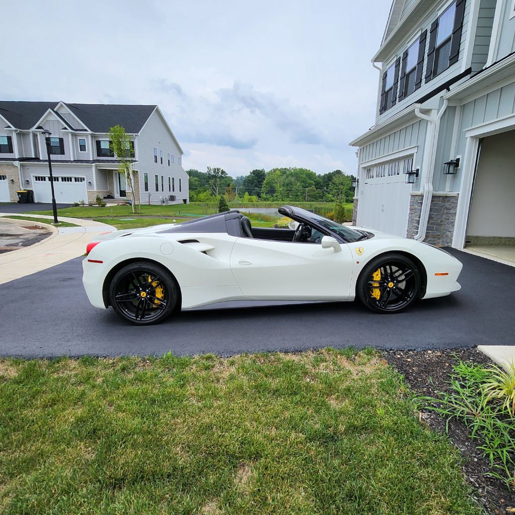 Photo 7 of this FERRARI 488 SPIDER