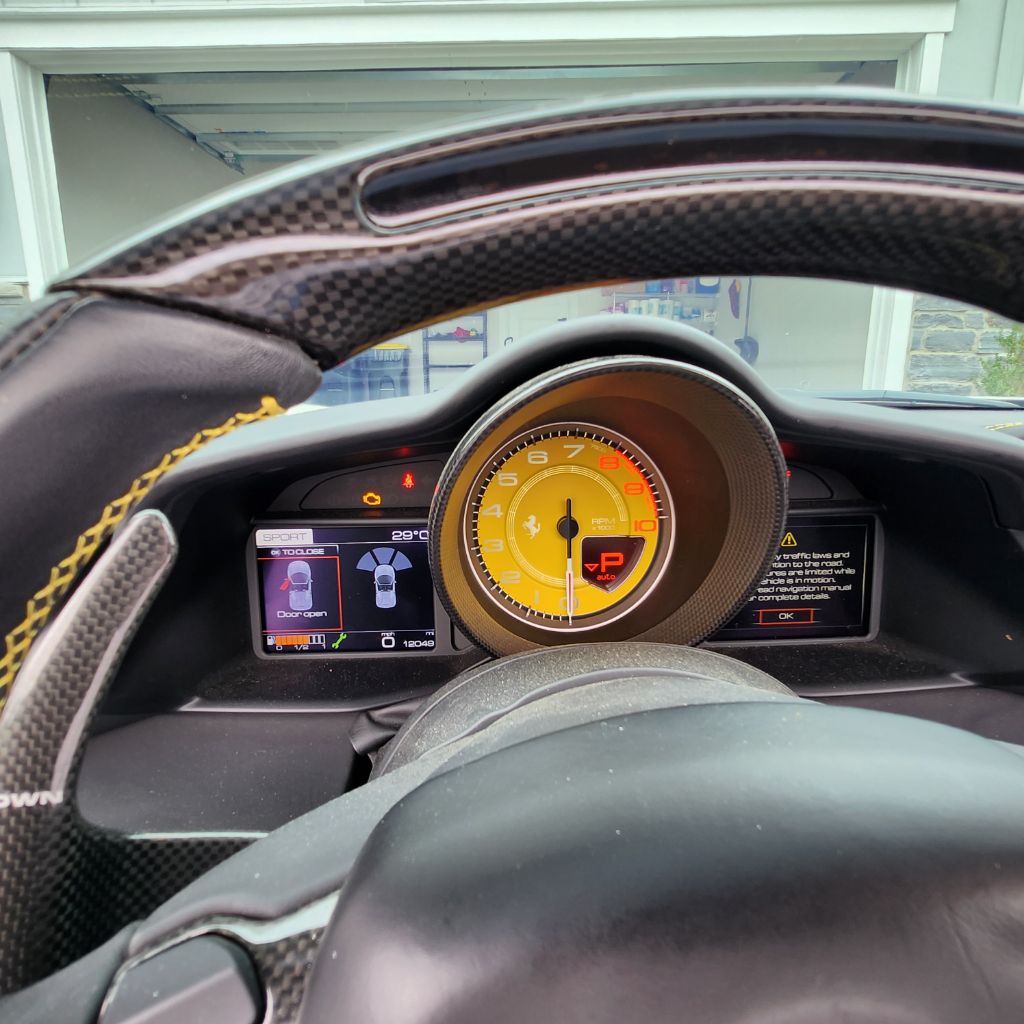Photo 13 of this FERRARI 488 SPIDER