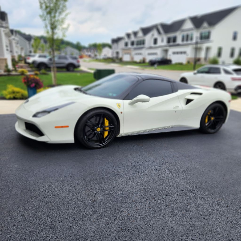 Photo 16 of this FERRARI 488 SPIDER