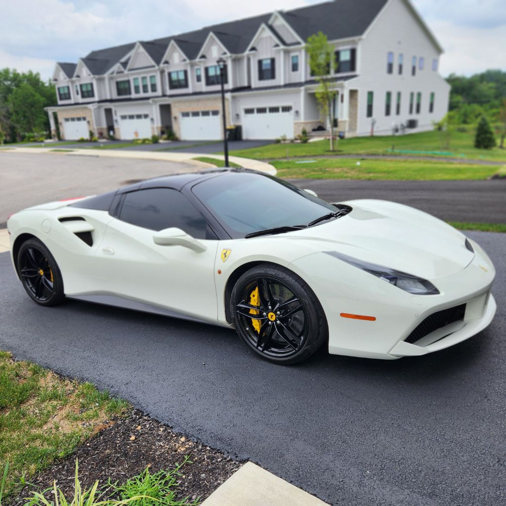 Photo 20 of this FERRARI 488 SPIDER