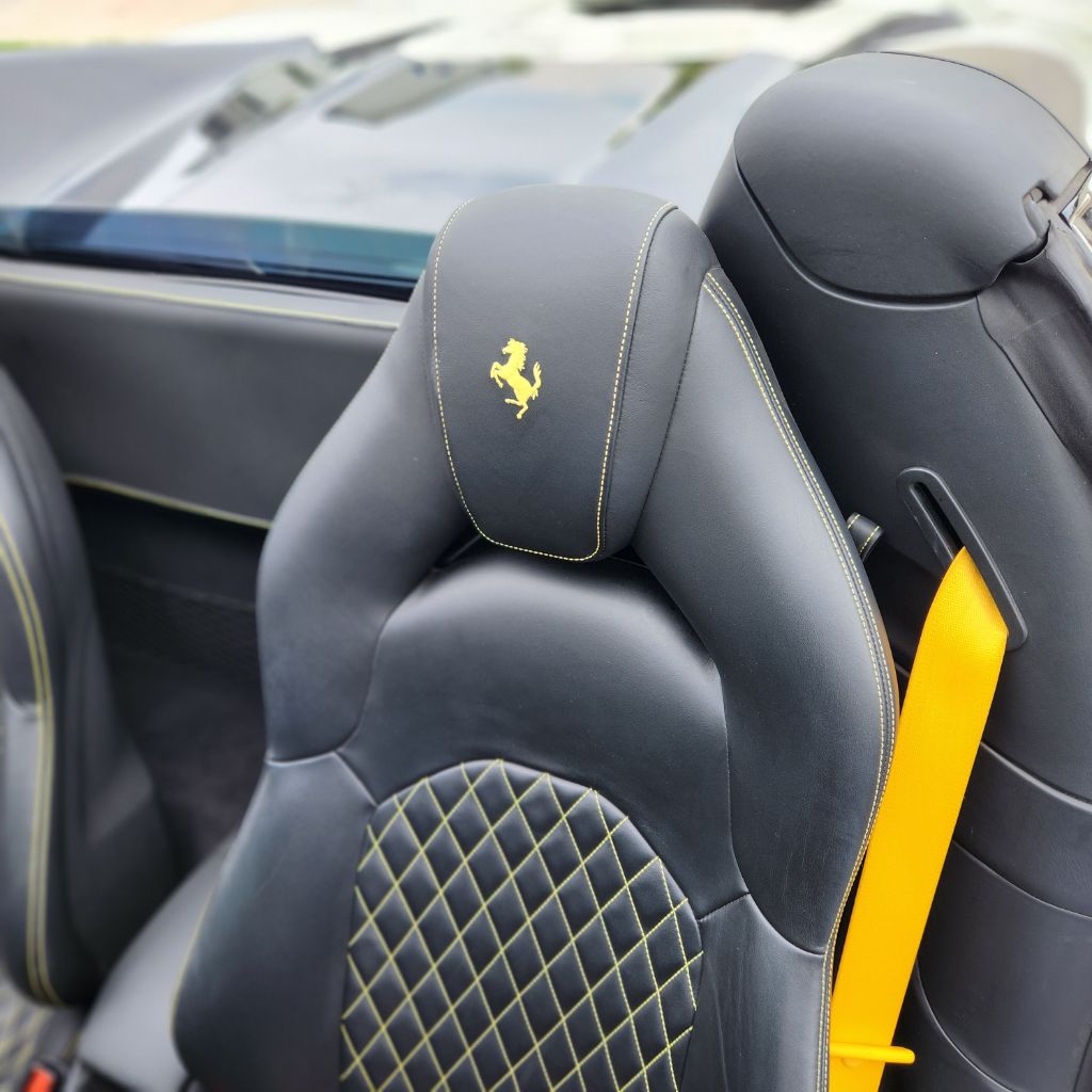 Photo 15 of this FERRARI 488 SPIDER