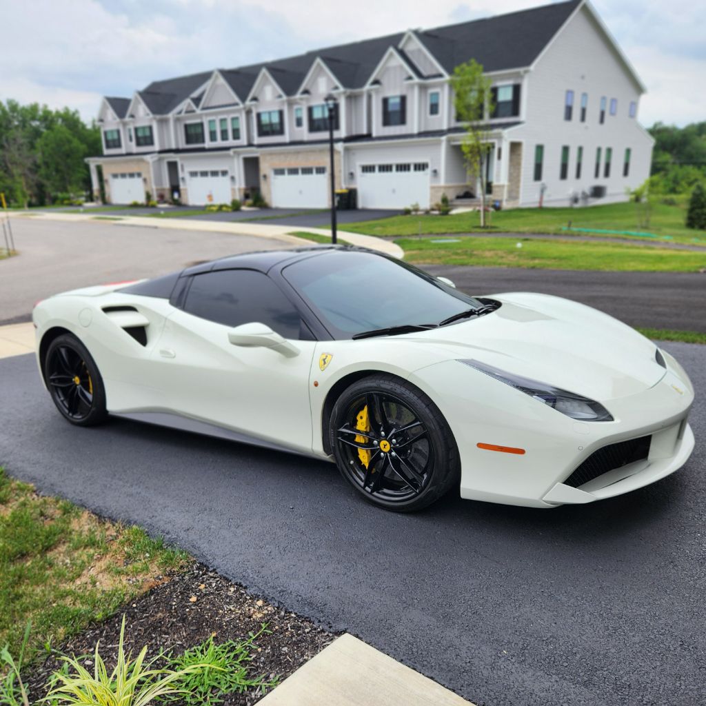 Photo 21 of this FERRARI 488 SPIDER