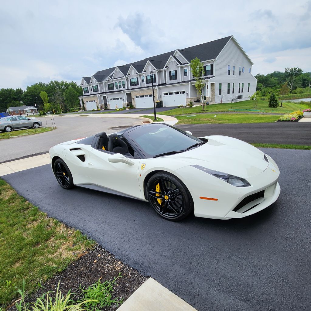 Photo 8 of this FERRARI 488 SPIDER