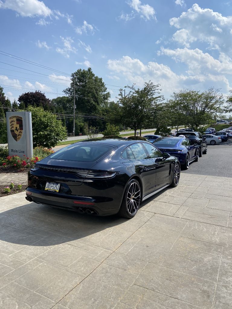 Photo 16 of this PORSCHE PANAMERA