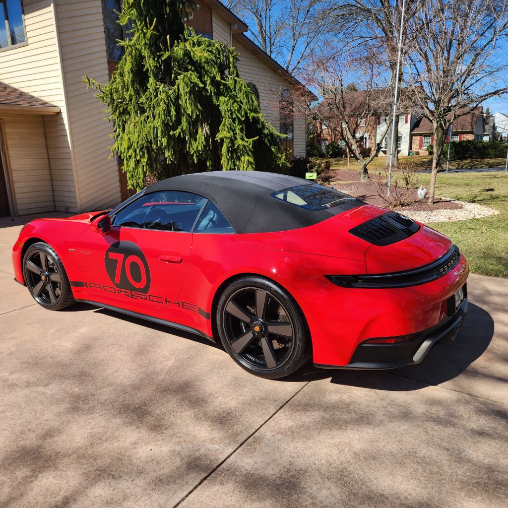 2026 PORSCHE 911