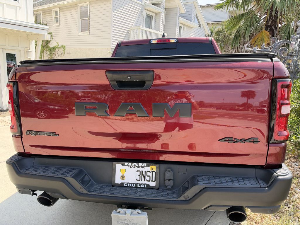 Photo 13 of this RAM 1500