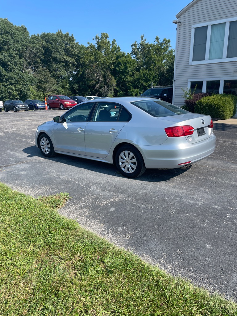Photo 3 of this VOLKSWAGEN JETTA