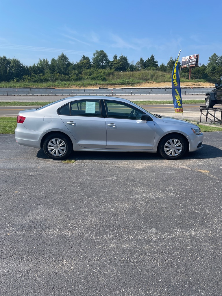 Photo 6 of this VOLKSWAGEN JETTA