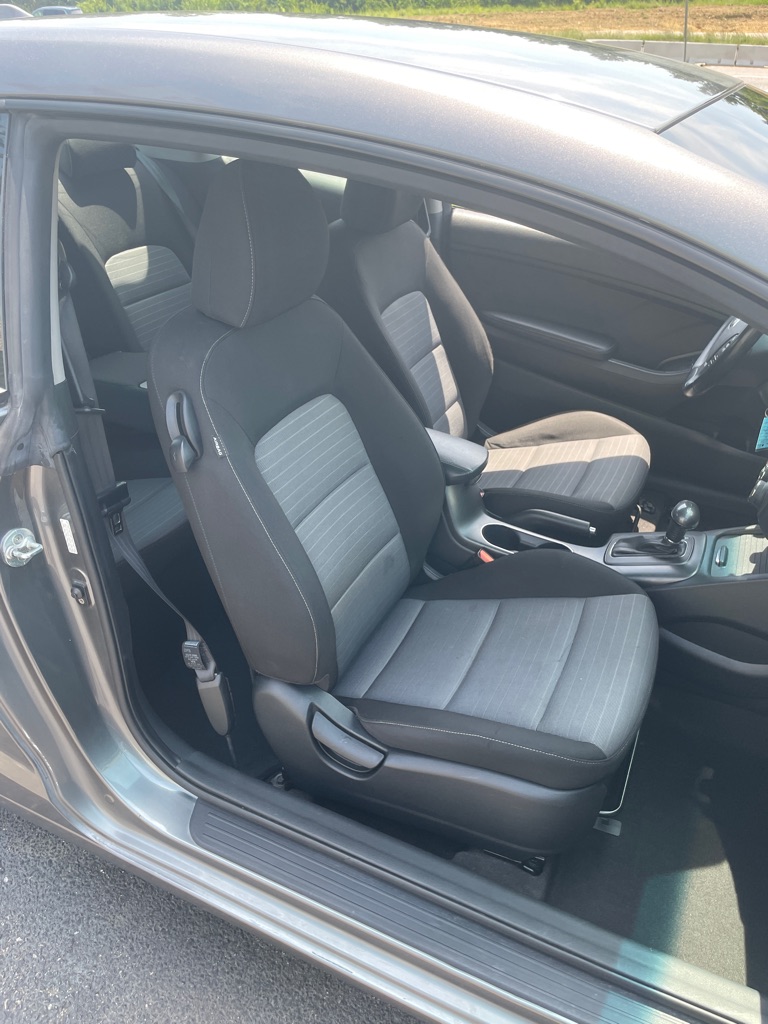 Photo 21 of this KIA FORTE