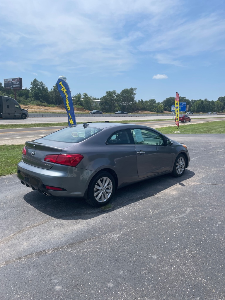 Photo 5 of this KIA FORTE
