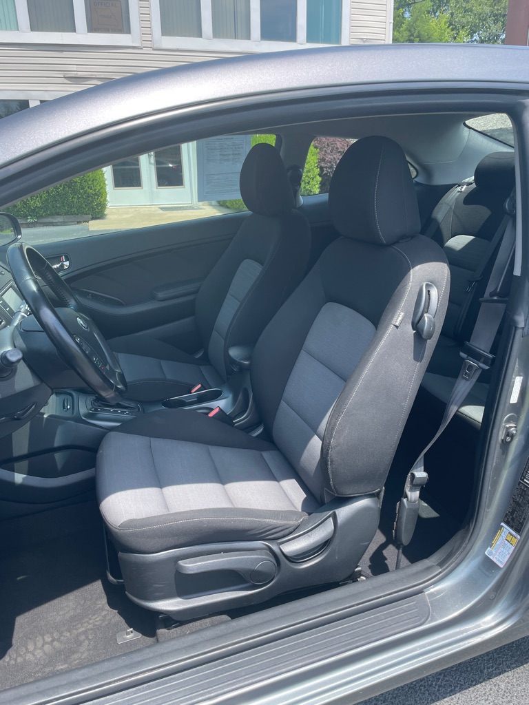 Photo 15 of this KIA FORTE
