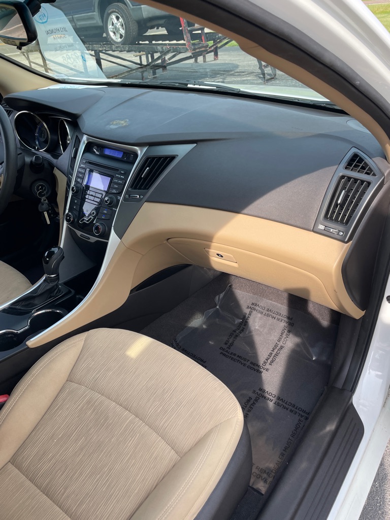 Photo 20 of this HYUNDAI SONATA