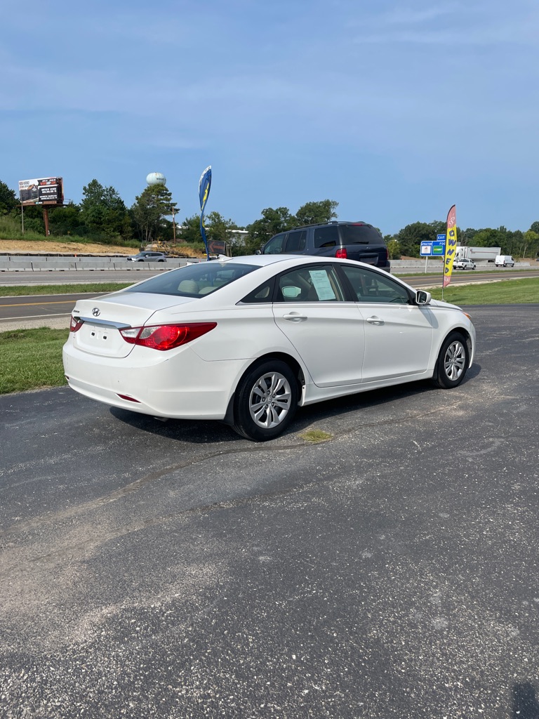Photo 5 of this HYUNDAI SONATA