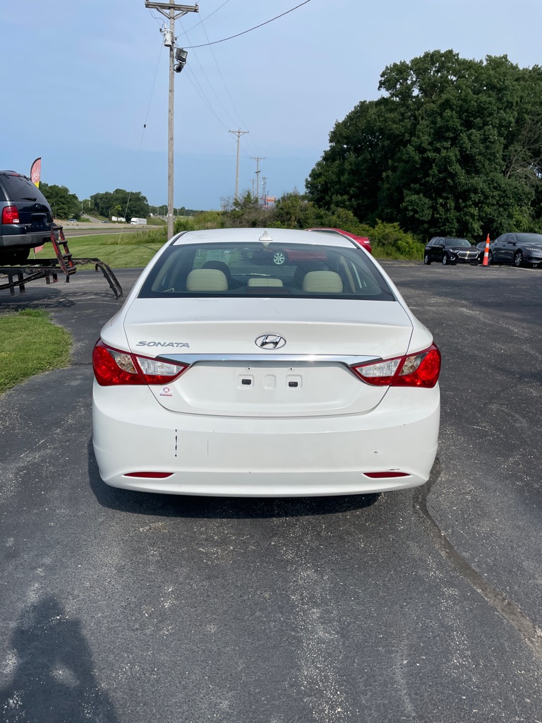 Photo 4 of this HYUNDAI SONATA