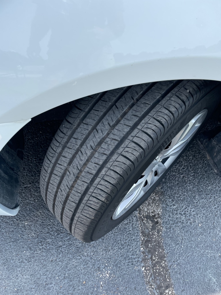 Photo 23 of this HYUNDAI SONATA
