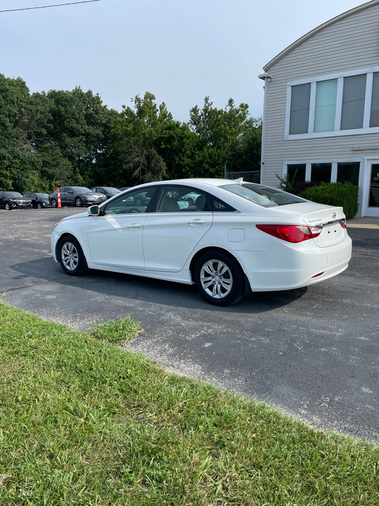 Photo 3 of this HYUNDAI SONATA