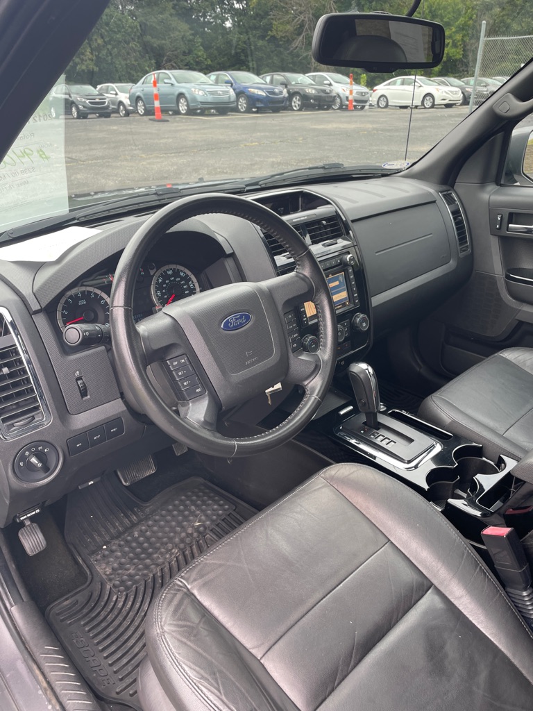 Photo 9 of this FORD ESCAPE