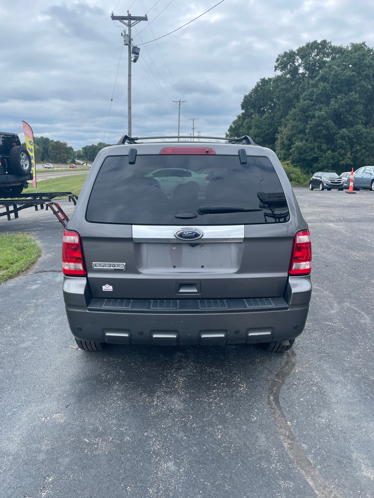 Photo 4 of this FORD ESCAPE