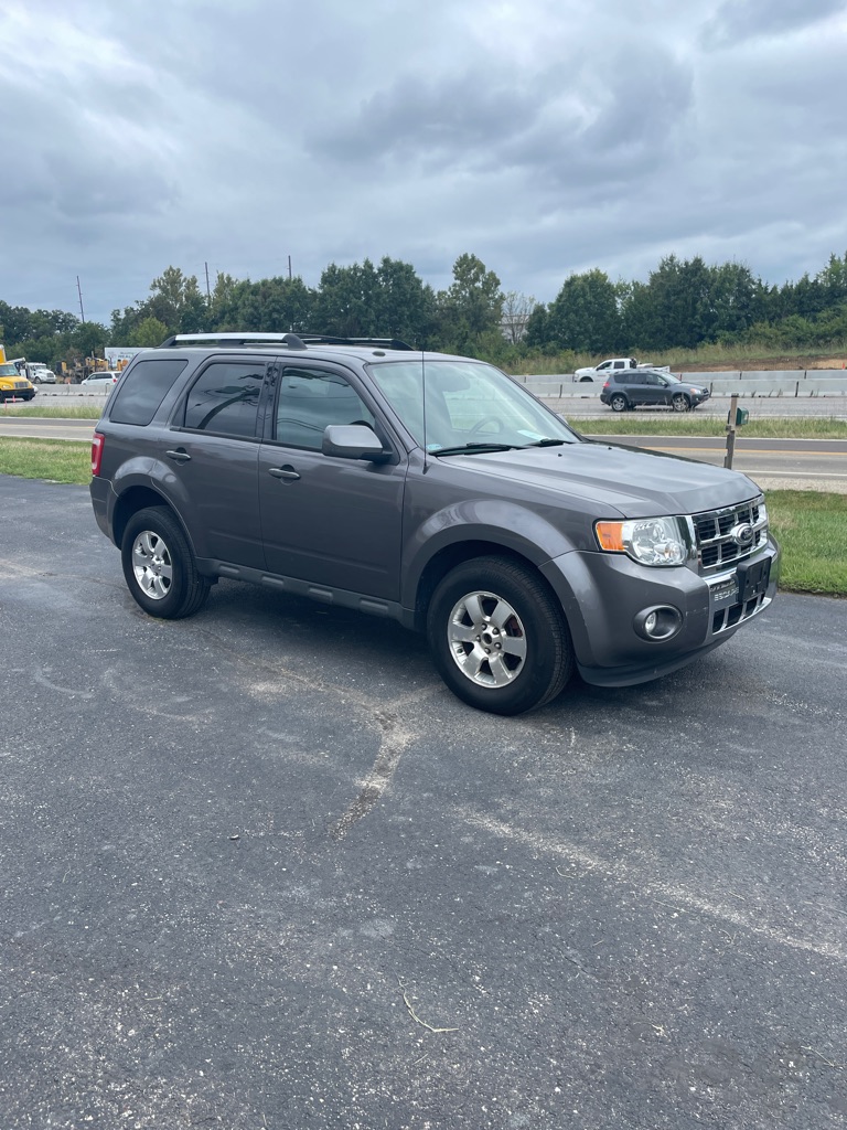 Photo 7 of this FORD ESCAPE