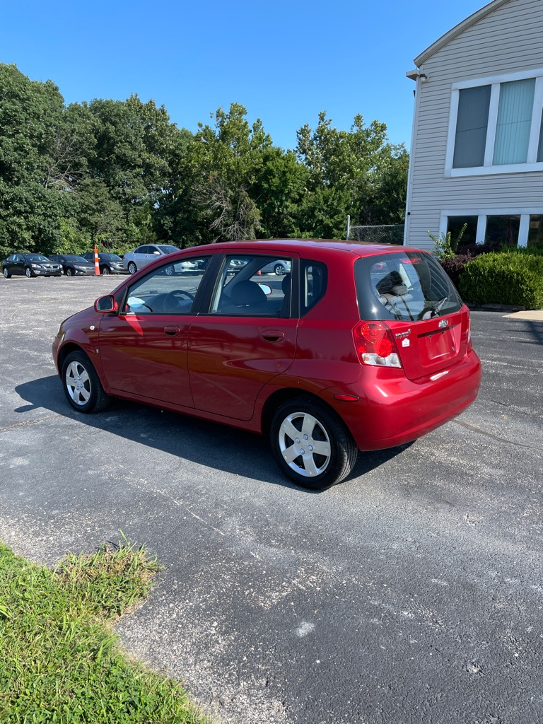 Photo 3 of this CHEVROLET AVEO