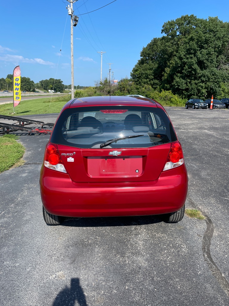 Photo 4 of this CHEVROLET AVEO