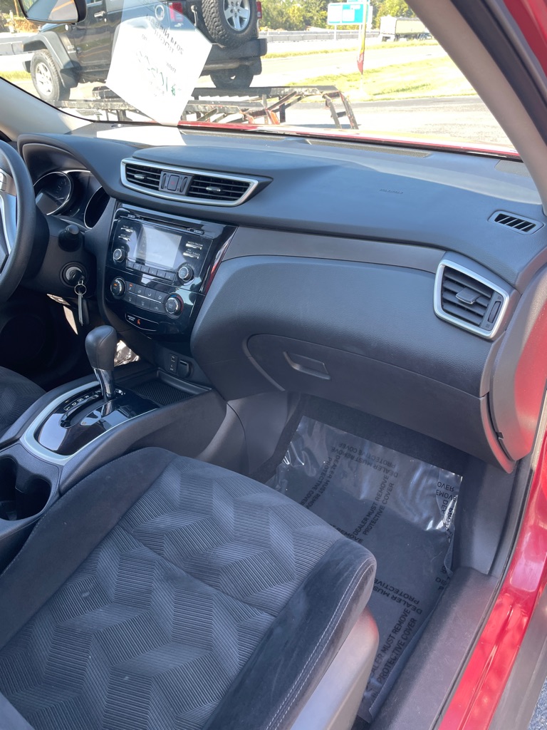 Photo 21 of this NISSAN ROGUE