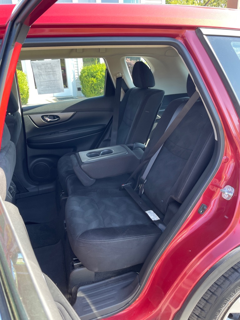 Photo 17 of this NISSAN ROGUE