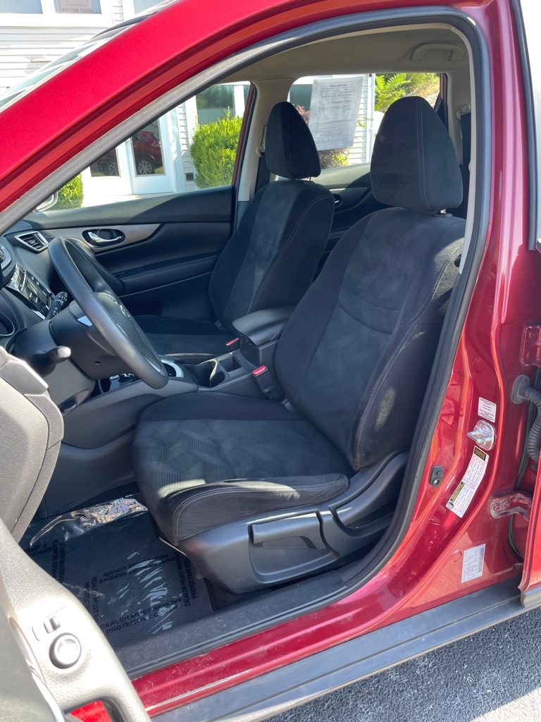 Photo 15 of this NISSAN ROGUE