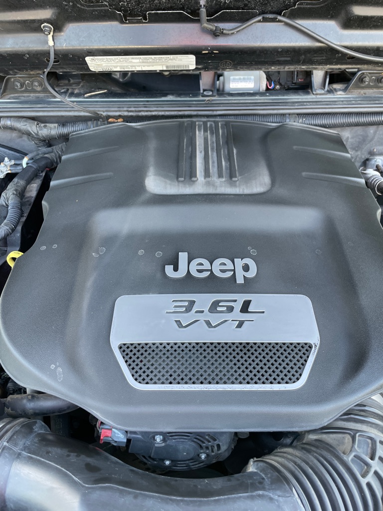 Photo 21 of this JEEP WRANGLER