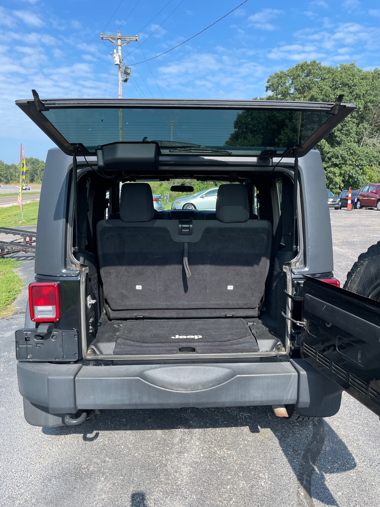 Photo 15 of this JEEP WRANGLER
