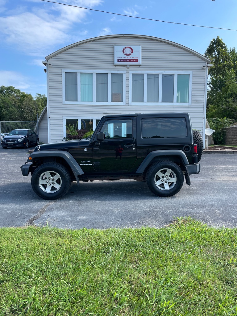 Photo 2 of this JEEP WRANGLER
