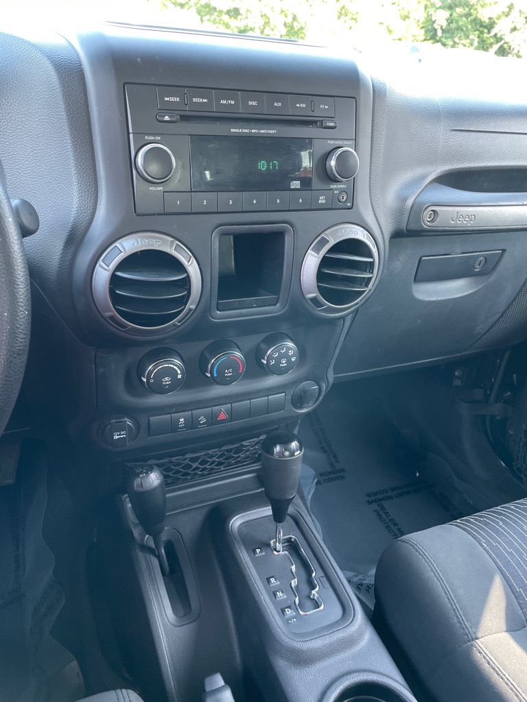 Photo 12 of this JEEP WRANGLER