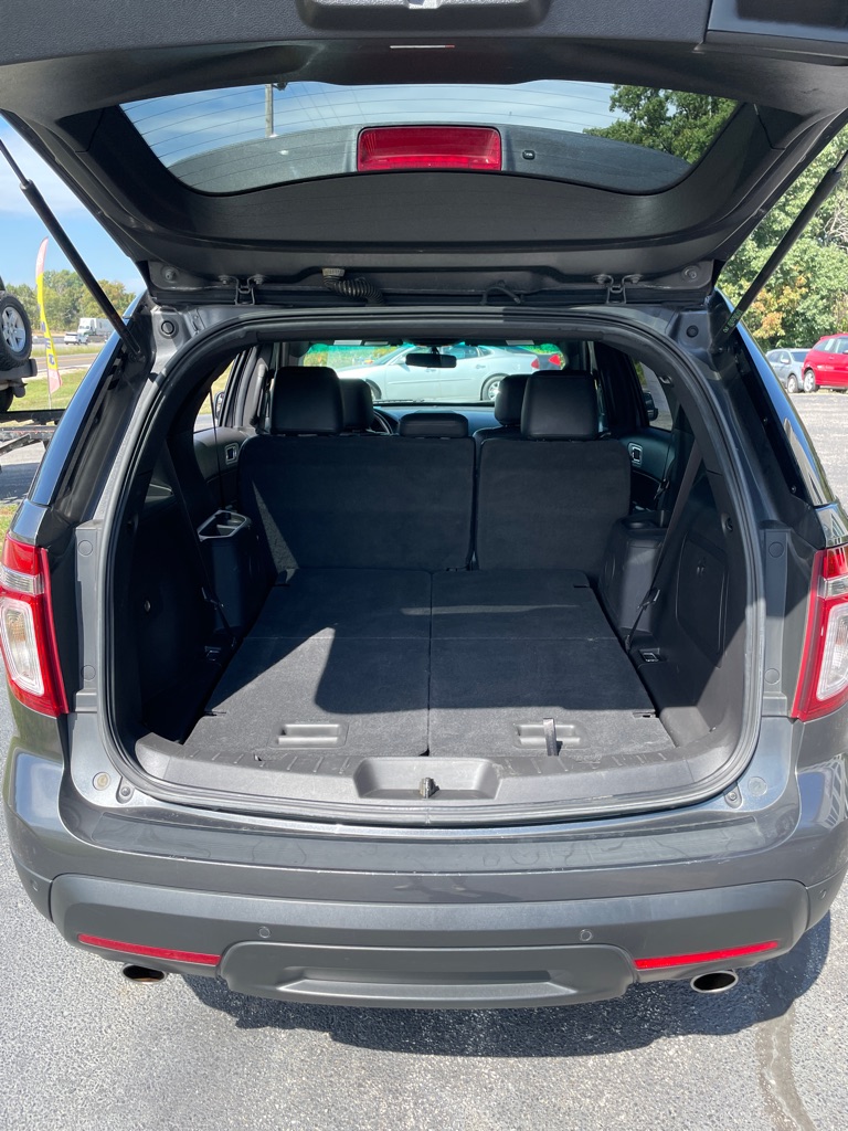 Photo 20 of this FORD EXPLORER