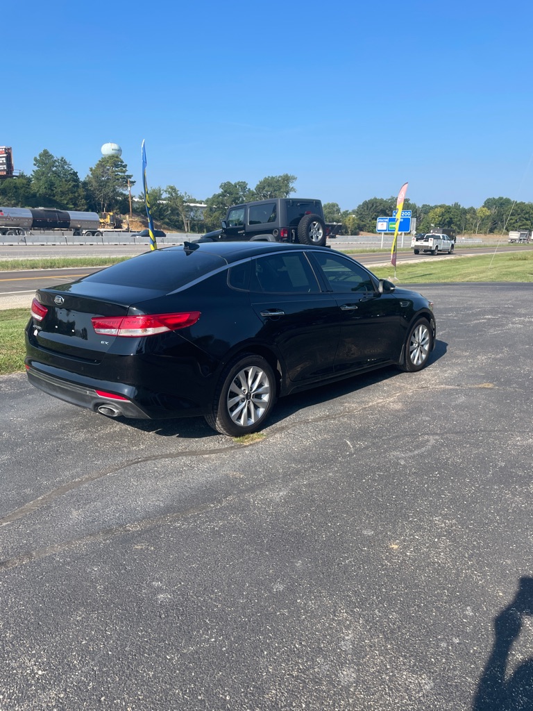 Photo 5 of this KIA OPTIMA