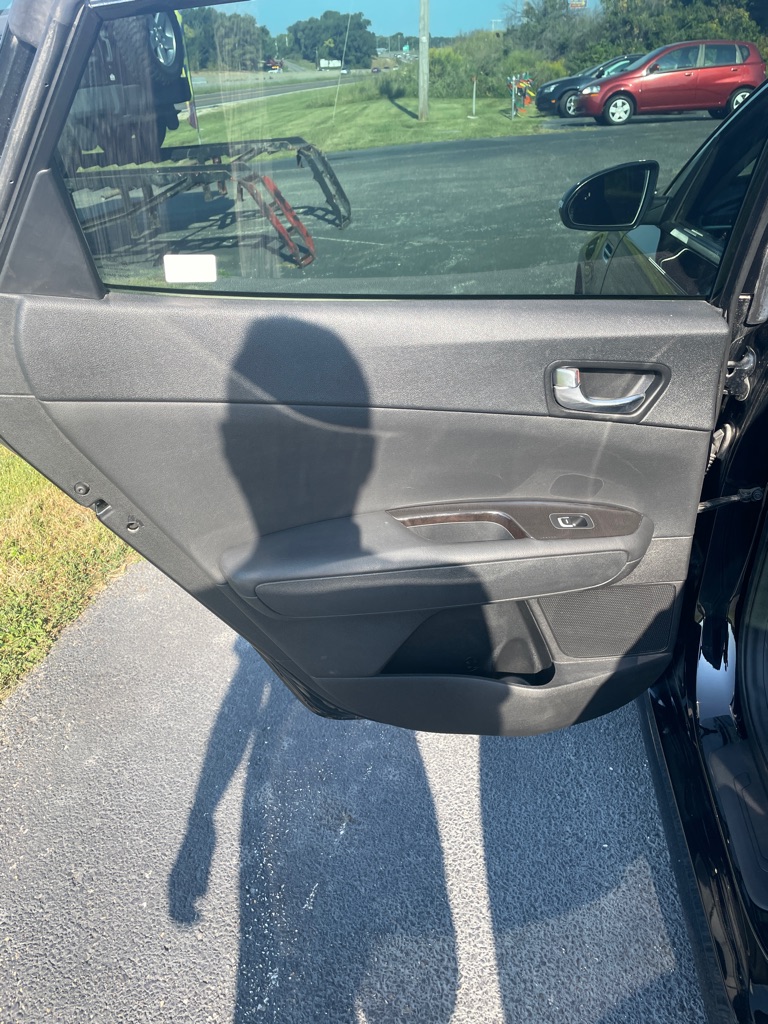 Photo 17 of this KIA OPTIMA
