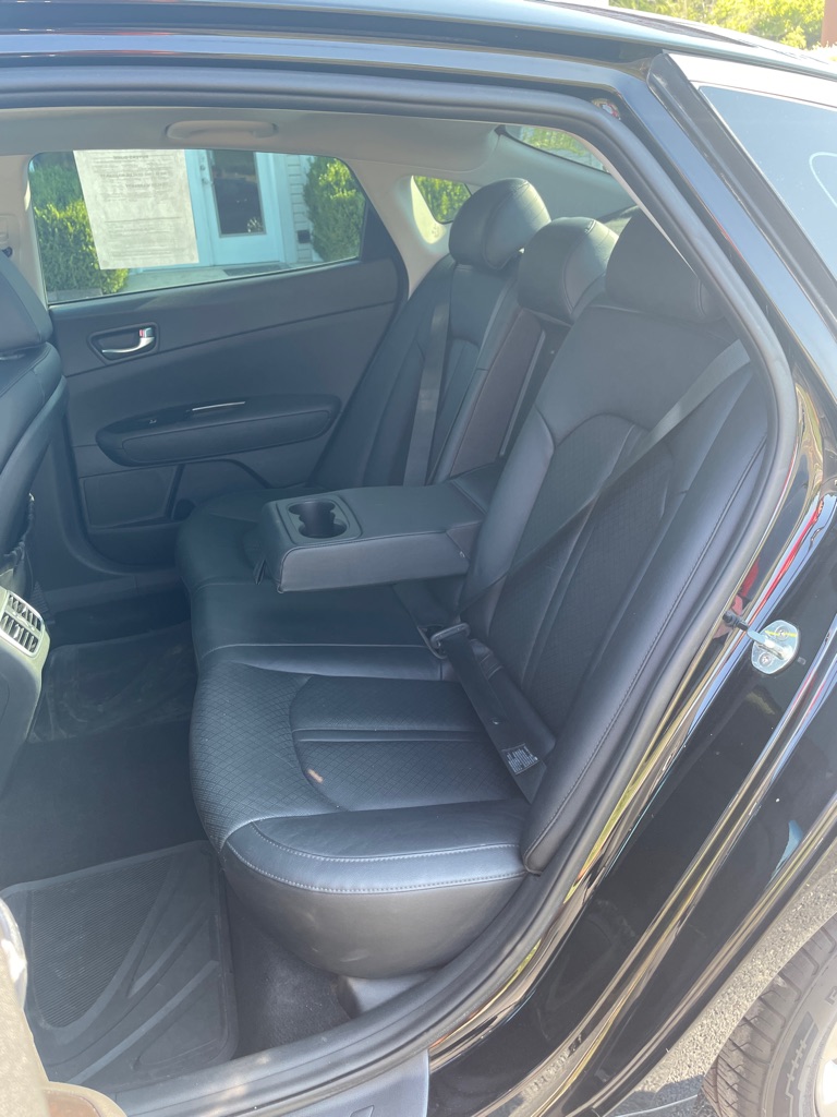 Photo 18 of this KIA OPTIMA