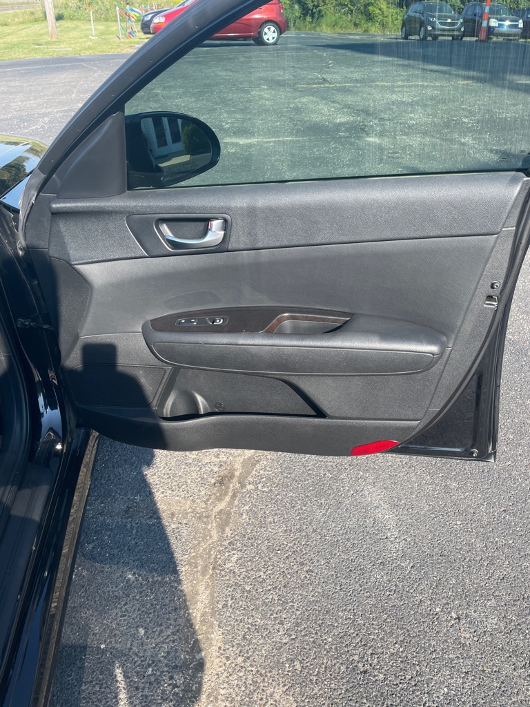 Photo 23 of this KIA OPTIMA