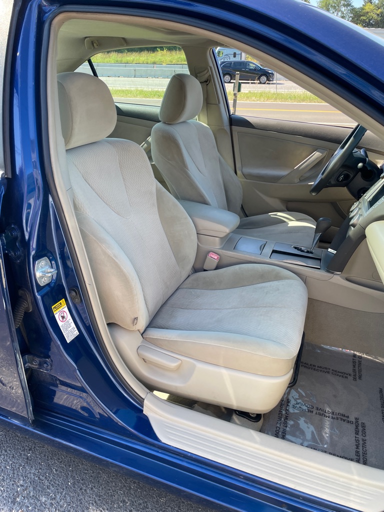 Photo 23 of this TOYOTA CAMRY